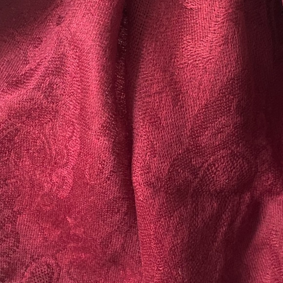 NWT SeVan Cashmere Shawl/scarf - Picture 2 of 4